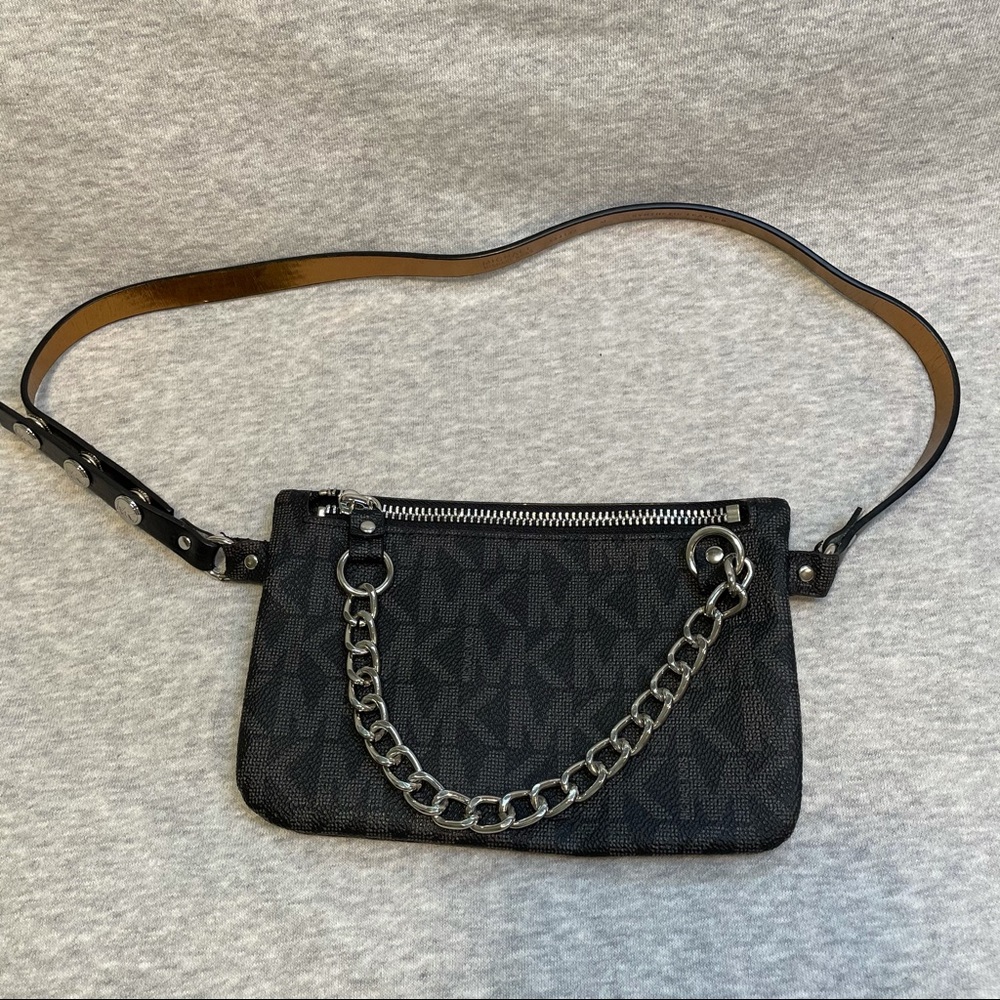 Michael Kors Black Gold medium waist wallet belt bag with chain 554131 Medium